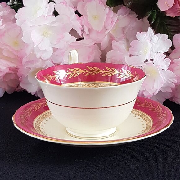 Vintage Aynsley Bone China Tea Cup and Saucer England - Picture 6 of 9